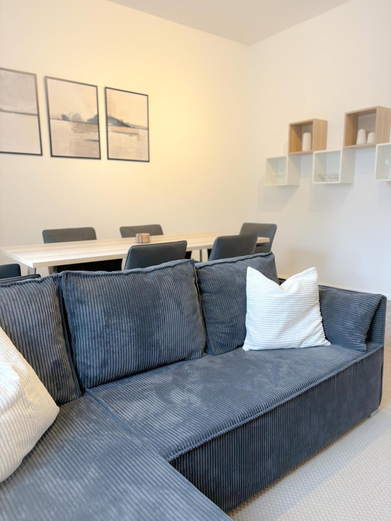 Helles City Apartment Fuer Familien & Gruppen Neu-Ulm Dış mekan fotoğraf